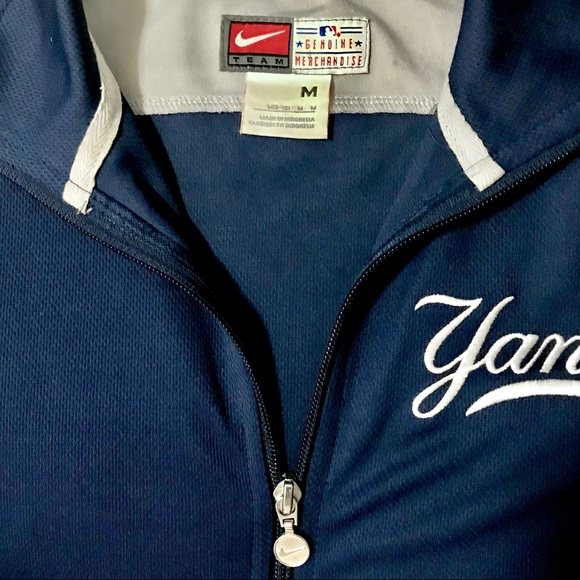 Genuine Yankees MLB Front-Zip Jacket - Picture 4 of 4